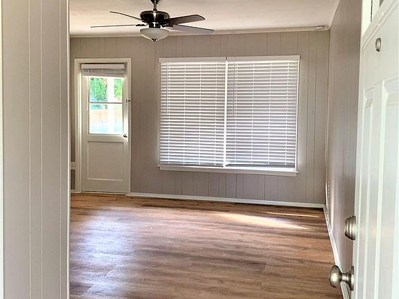 3rd image of 2719 W Beauregard Ave