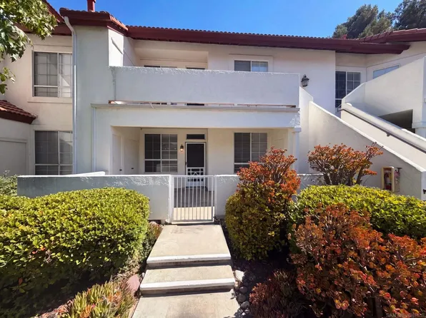 11570 Caminito La Bar APT 105, San Diego, CA 92126