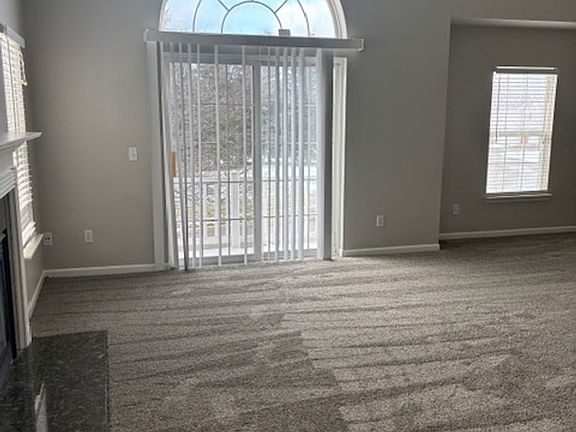 4th image of 792 Olde English Cir