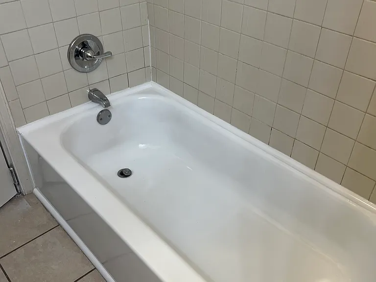 6138 Ludlow St #1 — Photo 12
