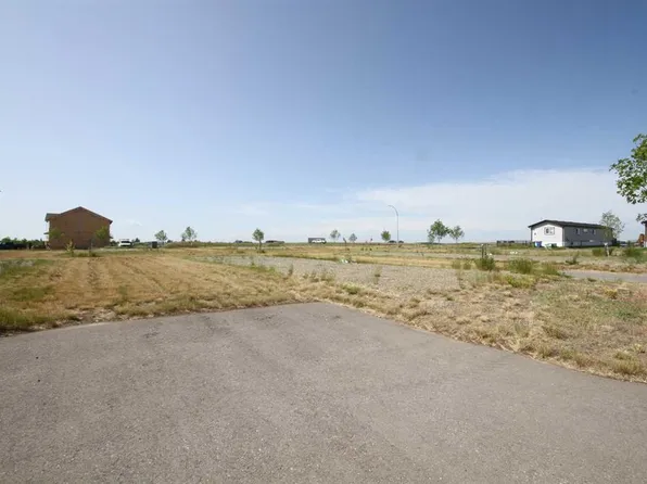 6 Meadows Way, Taber, AB T1G 2A2