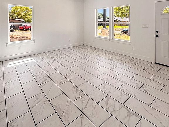 5th image of 1317 New St