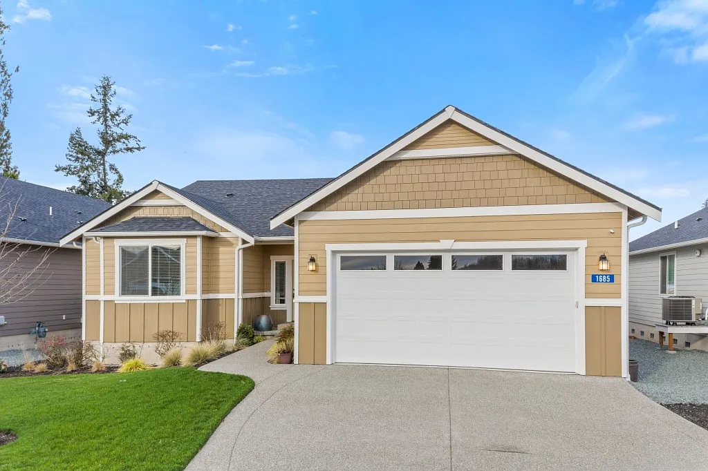 1685 River Walk Ln photo 1