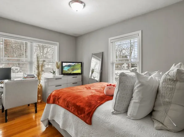 47 Bernice Ave, Brockton, MA 02301