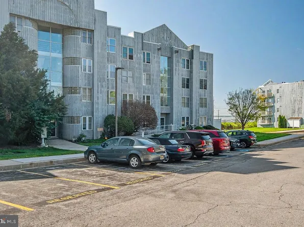 5215 Le Parc Dr APT 5, Wilmington, DE 19809