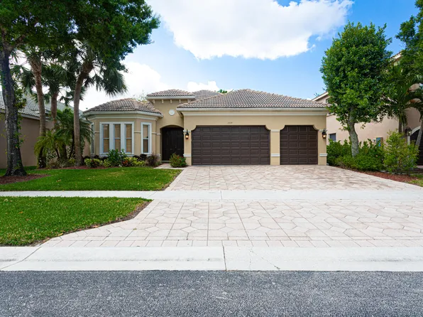 1339 Beacon Circle, Wellington, FL 33414