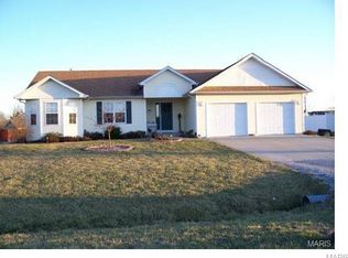 3519 Pierland Dr, Pocahontas, IL