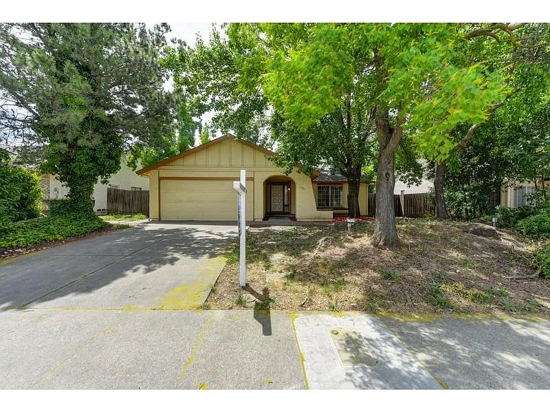 4530 Armadale Way photo 1
