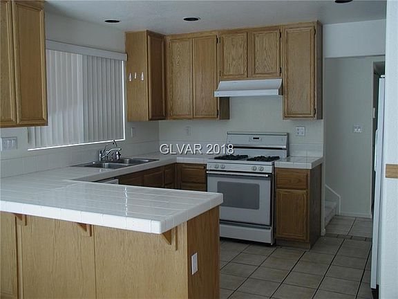 5th image of 1609 Golden Glen Ct