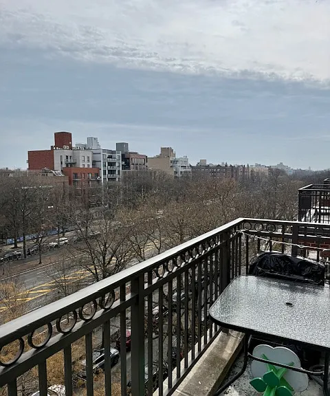 540 Ocean Pkwy #6H — Photo 3