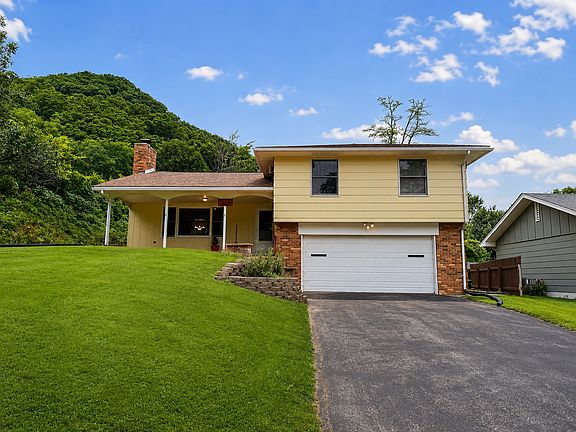 2nd image of 817 Clarks Ln