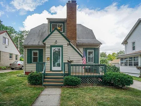1510 Park Ave photo 1