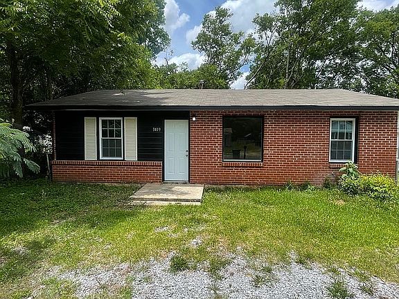 5th image of 3419 Broadview St