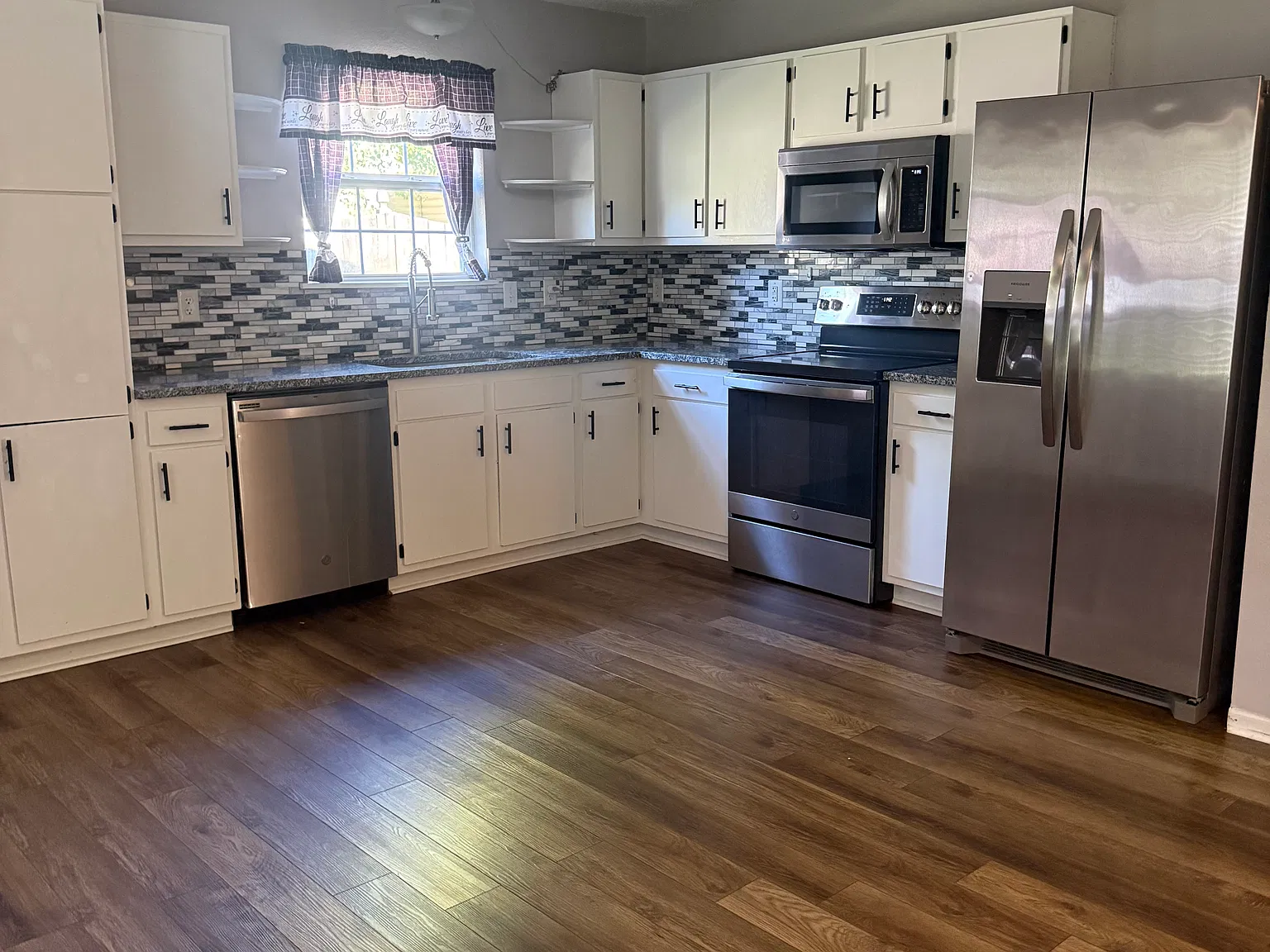17718 Gasparilla Ct — Photo 3