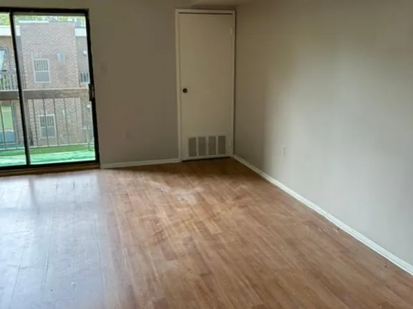 9926 Haldeman Ave #129B, Philadelphia, PA 19115