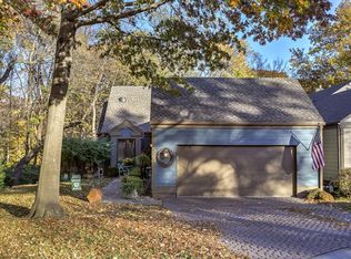 525 Cobblestone St, Liberty, MO 64068