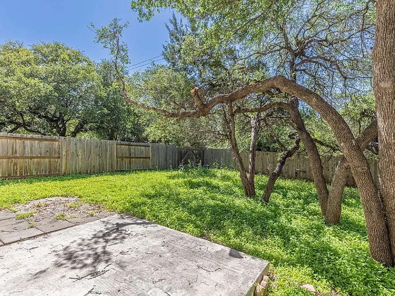 968 Persian Gdn — Photo 39