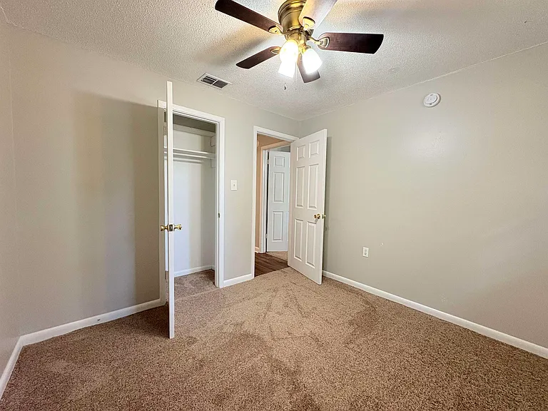 2922 Oakwood Dr — Photo 22