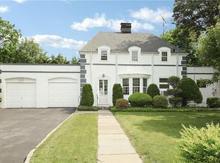 1 Stoneleigh Rd, Scarsdale, NY 10583