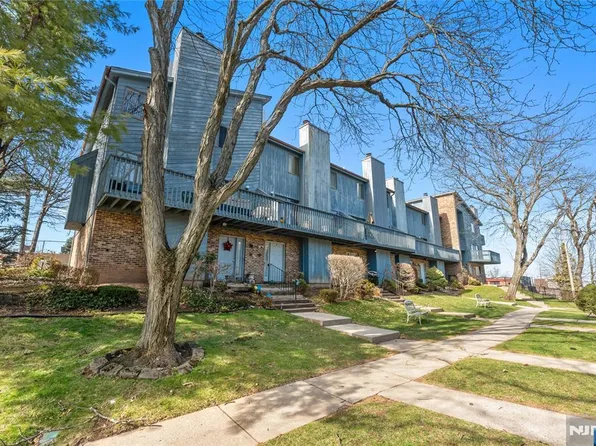 114 Pennington Ave APT T, Passaic, NJ 07055