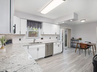 13346 Lake Pointe Pass, Belleville, MI 48111