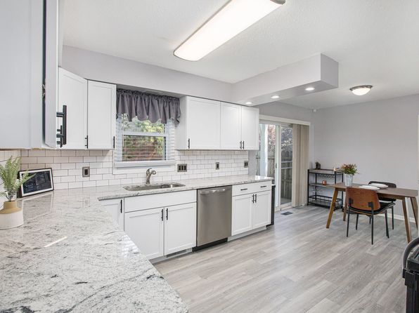 13346 Lake Pointe Pass