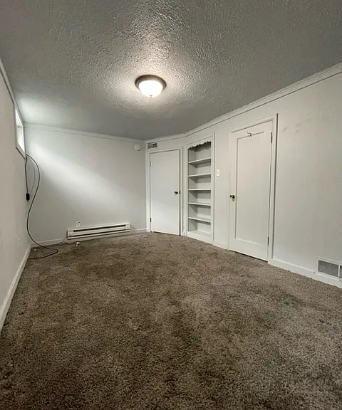 1256 E Clark St — Photo 2