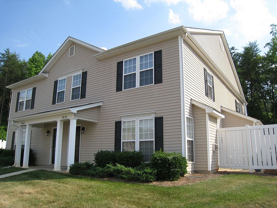 Like new end-unit, you won't be disappointed!