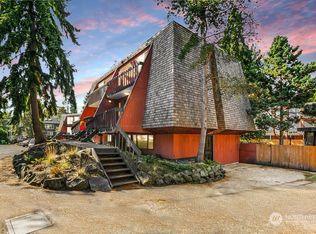 10727 Burke Ave N #18, Seattle, WA