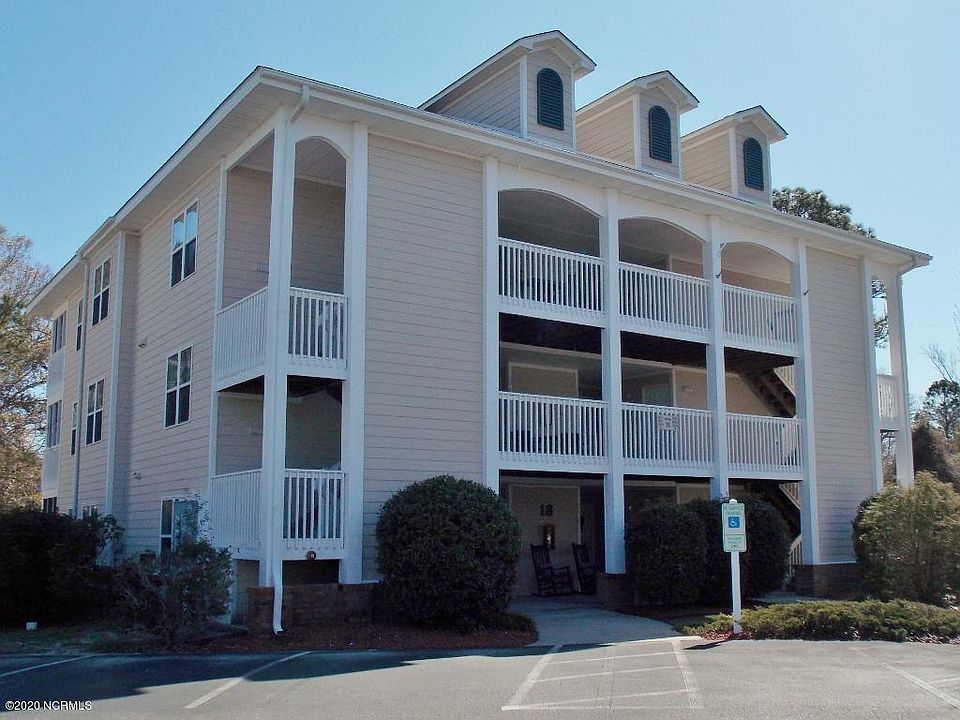 1st image of 3350 Club Villas Dr #1804