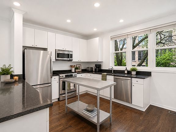 4th image of 1781 W Altgeld St #0
