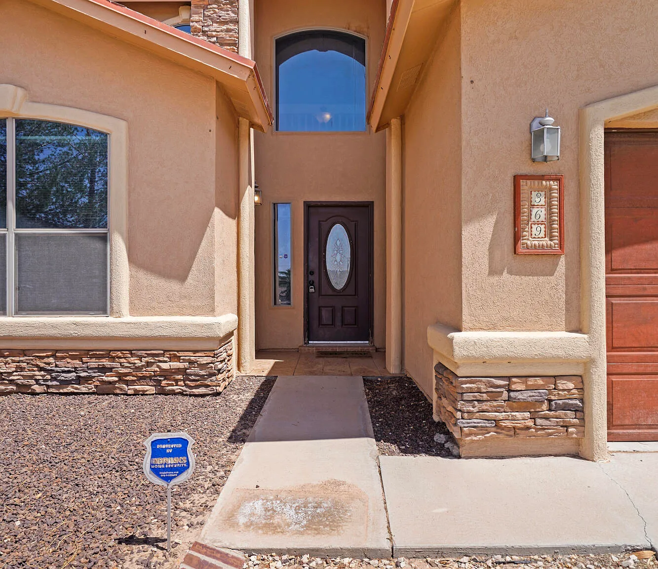 4 bed, 3.0 bath, 2471 sqft, $2,000 — Photo 4