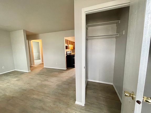 3rd image of 611 W Arnold St #2