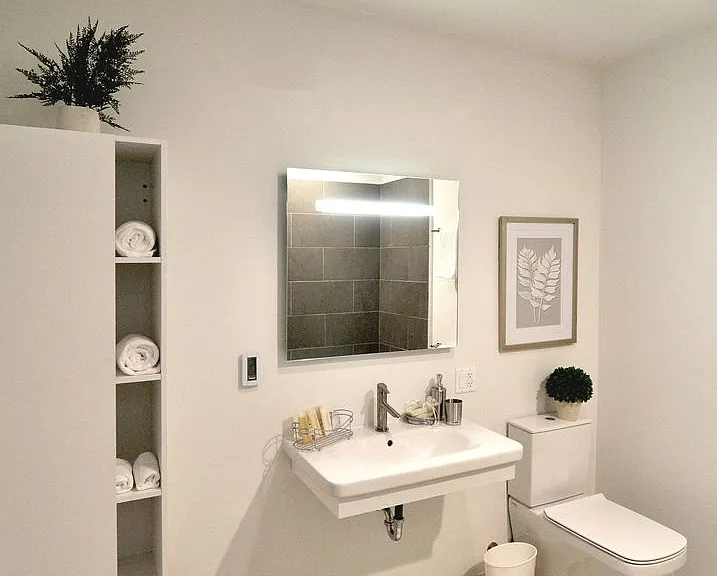 Wicker Park Lofts- 1515 W. Haddon Ave — Photo 13