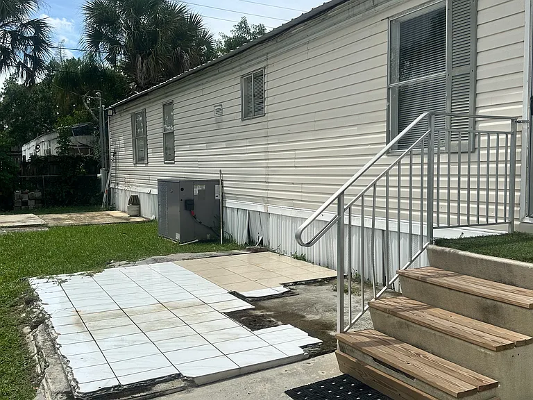 5864 Cartier Rd — Photo 17