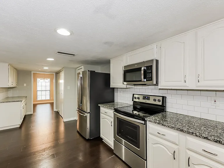 7709 Landmark Ridge St — Photo 7