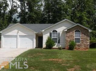 387 Pecan Wood Cir, Fairburn, GA 30213