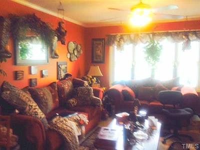 3rd image of 47 White Oak Dr