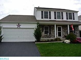 135 Glen Crossing Dr, Etna, OH 43062