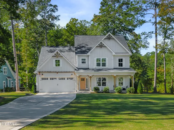 519 Herons Brook Drive, Whispering Pines, NC 28327