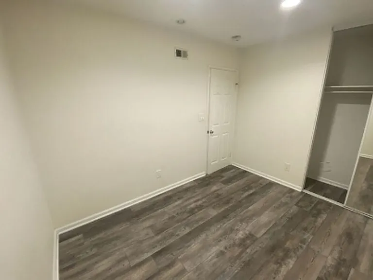 1810 Thelborn Way — Photo 14