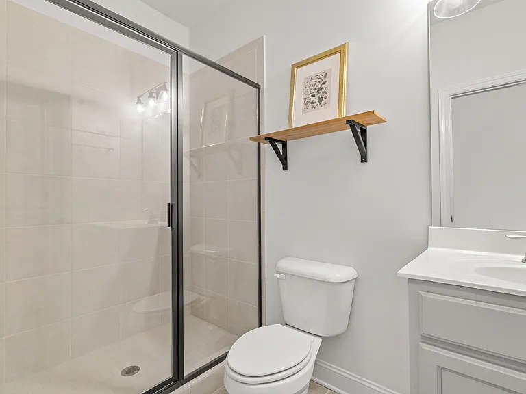 613 Harrington Hls — Photo 30