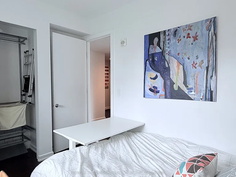 300 Lisgar St #503 — Photo 12