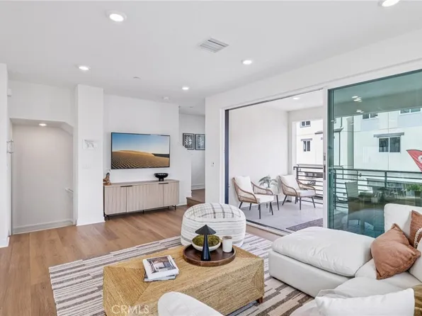 1686 Constellation Dr, San Pedro, CA 90731