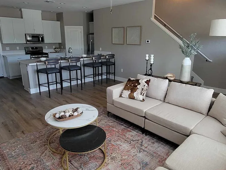 Roseview Townhomes — Photo 2