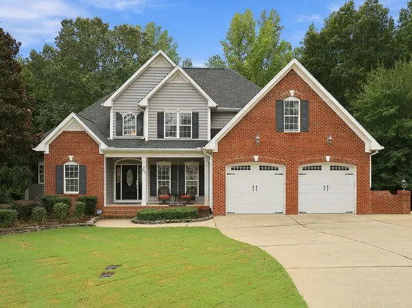 35 Broomhill Ct, Clayton, NC 27527