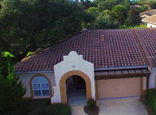 1250 Avenida De Las Casas, Lady Lake, FL 32159