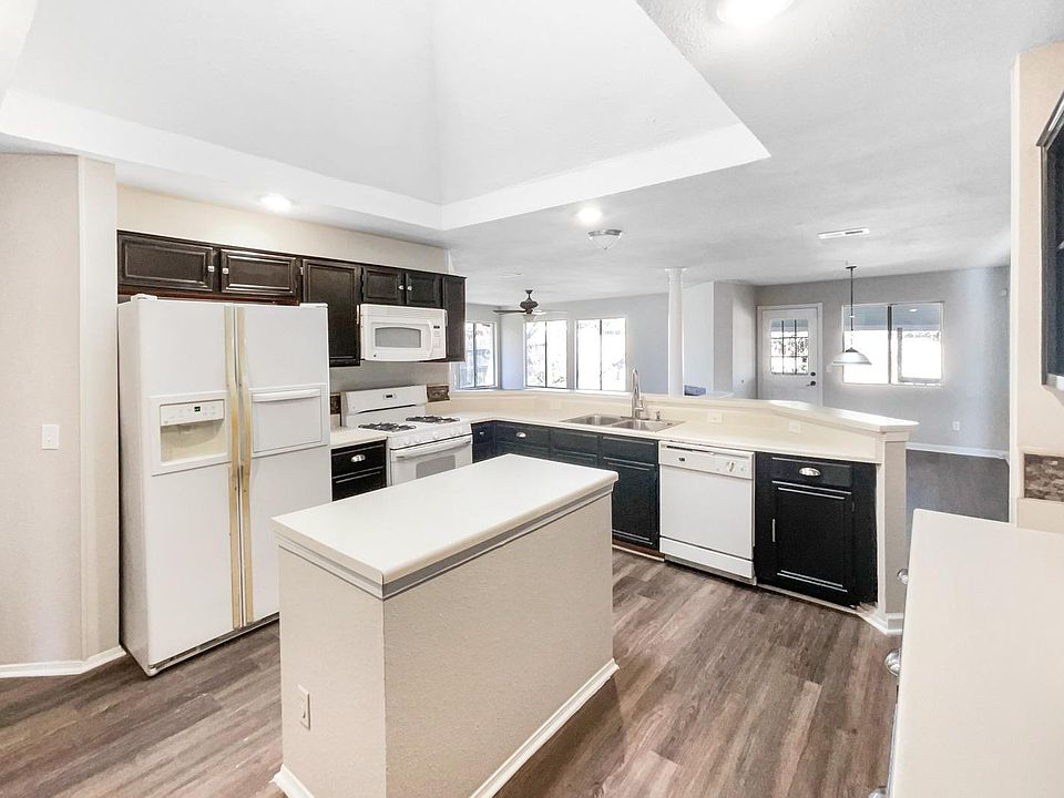 1st image of 6818 Ashprington Ln