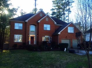 2233 Meadow Ridge Ln, Virginia Beach, VA 23456