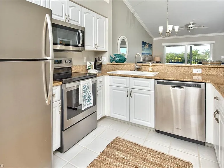 9200 Highland Woods Blvd #1310 — Photo 11